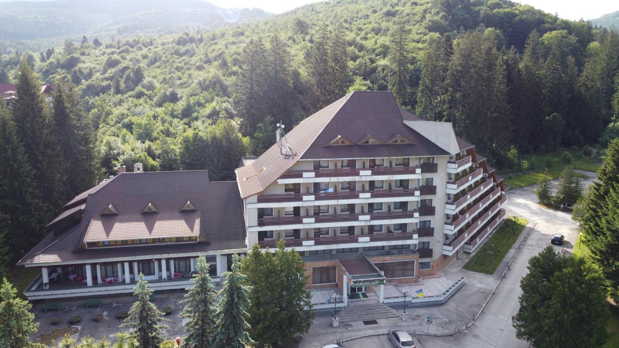 Hotel Bradul - Covasna Dış mekan fotoğraf